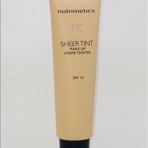 MAKEUP Sheer Tint Make -Up 15  SPF